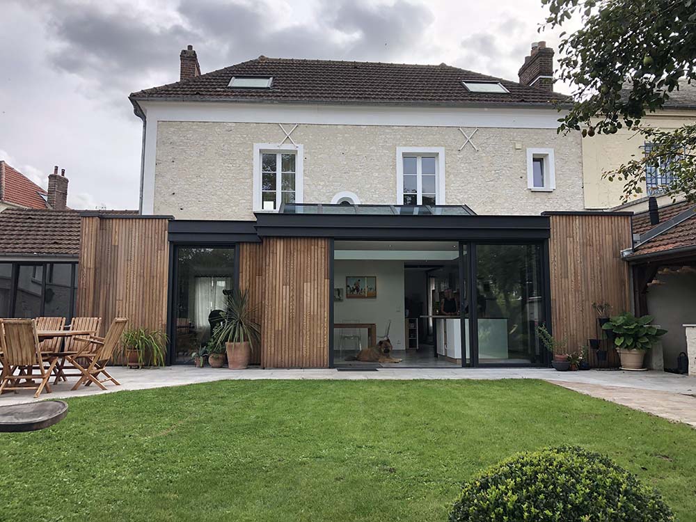Toiture plate et extension de maison