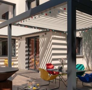 double-pergola-v1-lames-orientables-en-bord-de-piscine-21-copie-scaled - Copie.jpg